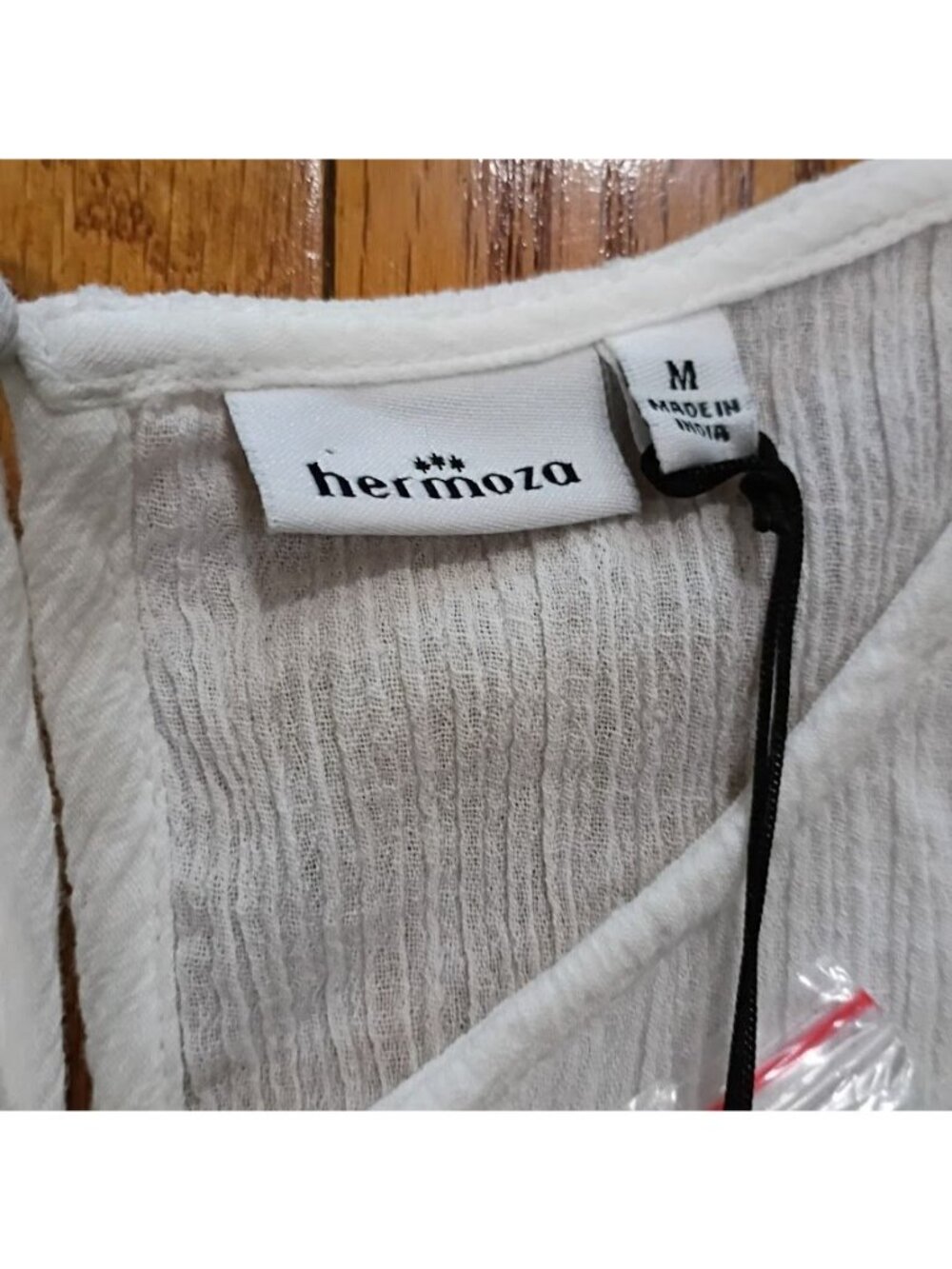 Hermoza Womens White Short Sleeve Romper Lightweight Medium Size M - Picture 5 of 11